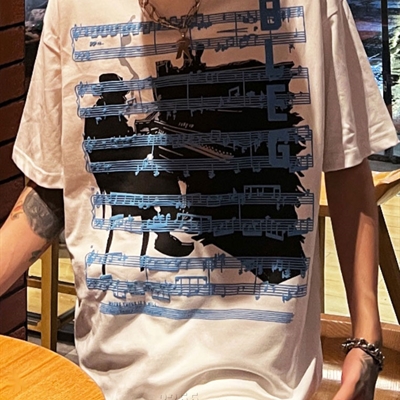 市场上装-T恤-电商T恤