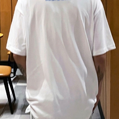 市场上装-T恤-电商T恤