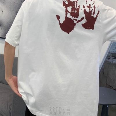 市场上装-T恤-电商T恤