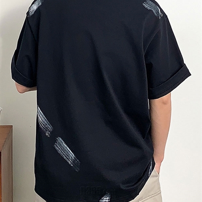 市场上装-T恤-电商T恤