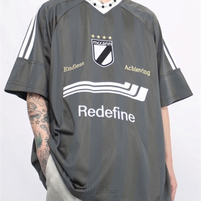 市场上装-T恤-电商T恤