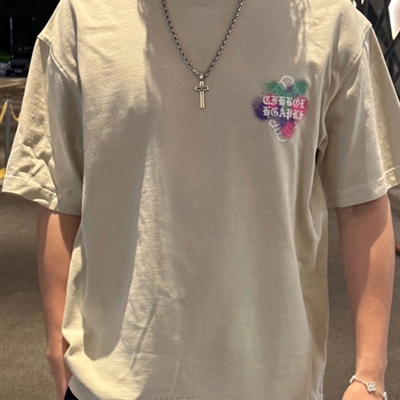 市场上装-T恤-欧货T恤