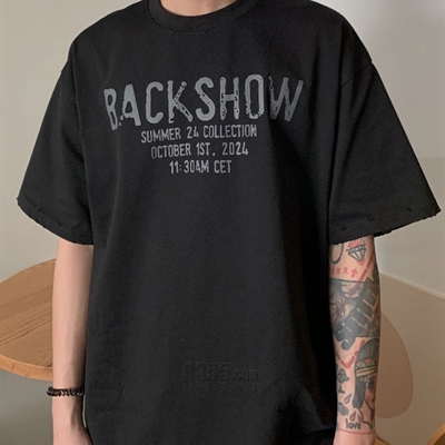 市场上装-T恤-电商T恤