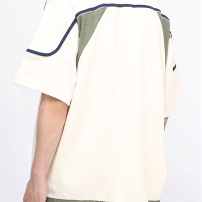 市场上装-T恤-电商T恤