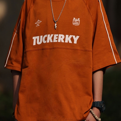 市场上装-T恤-电商T恤