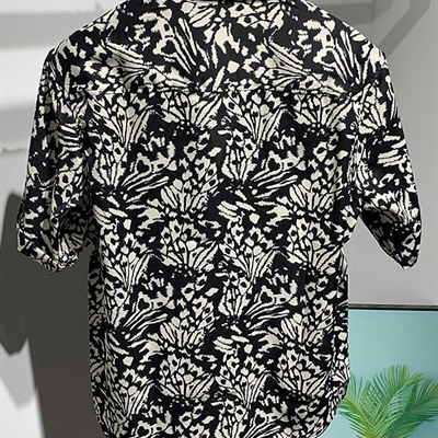 市场上装-衬衫-休闲衬衫