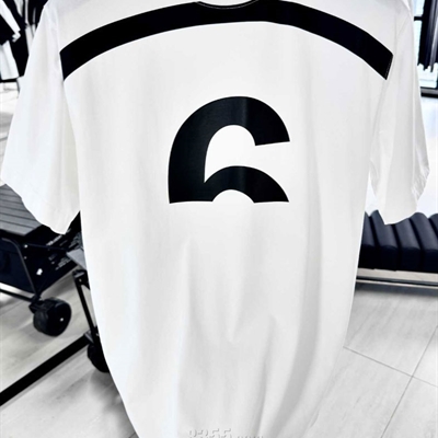 市场上装-T恤-欧货T恤