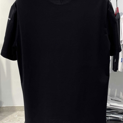 市场上装-T恤-欧货T恤