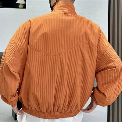 市场上装-夹克-休闲夹克