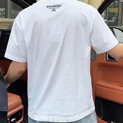 市场上装-T恤-欧货T恤