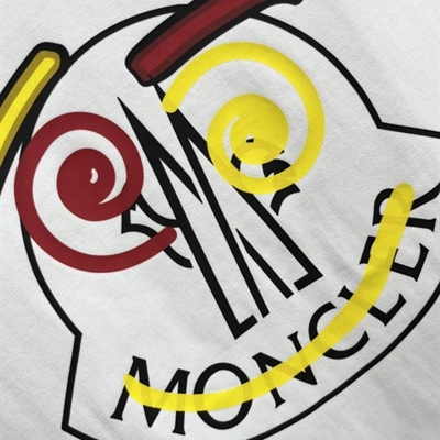 市场上装-T恤-欧货T恤