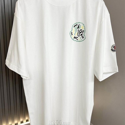 市场上装-T恤-欧货T恤