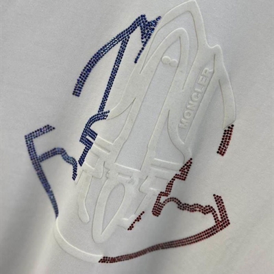 市场上装-T恤-欧货T恤