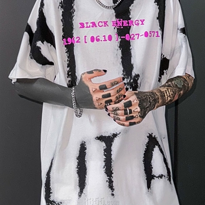 市场上装-T恤-电商T恤