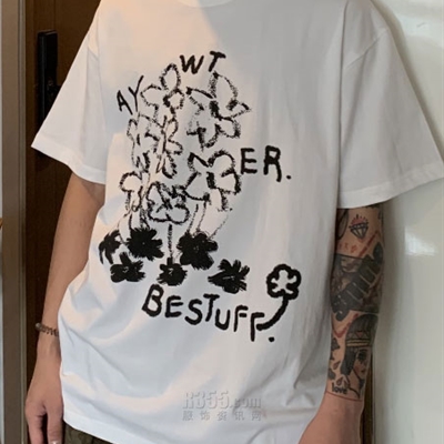 市场上装-T恤-电商T恤