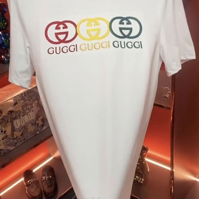 市场上装-T恤-欧货T恤