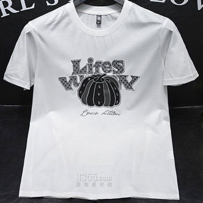 市场上装-T恤-欧货T恤