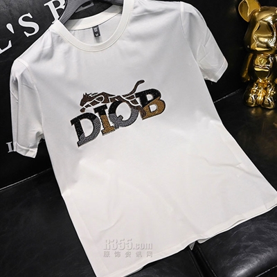 市场上装-T恤-欧货T恤