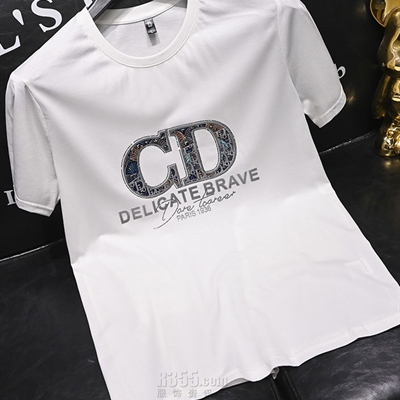 市场上装-T恤-欧货T恤