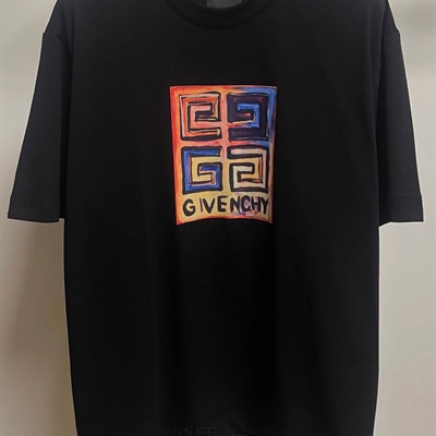 市场上装-T恤-欧货T恤