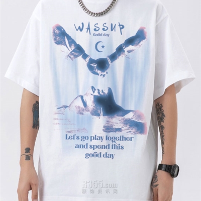 市场上装-T恤-电商T恤