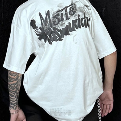 市场上装-T恤-电商T恤