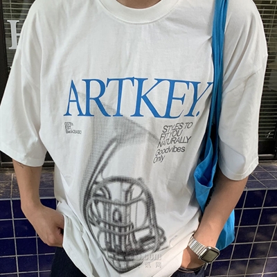 市场上装-T恤-电商T恤