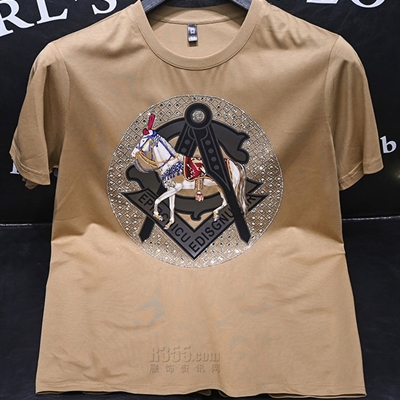 市场上装-T恤-欧货T恤