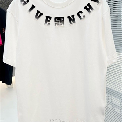 市场上装-T恤-欧货T恤