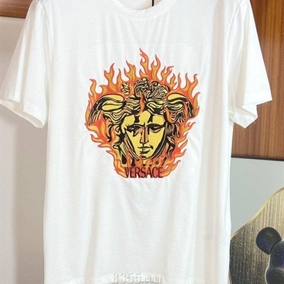 市场上装-T恤-欧货T恤