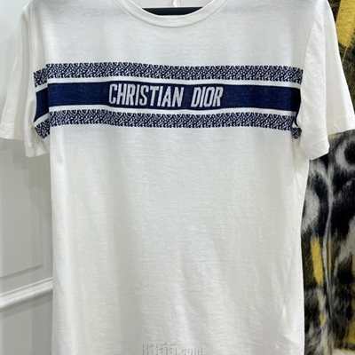 市场上装-T恤-欧货T恤