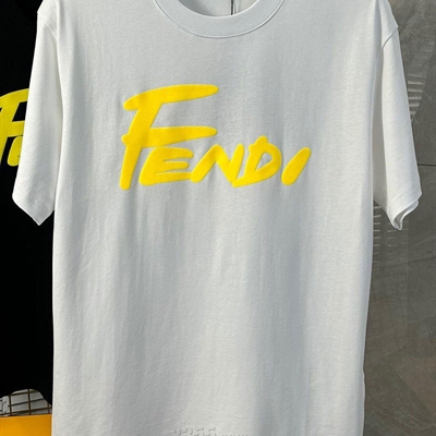 市场上装-T恤-欧货T恤