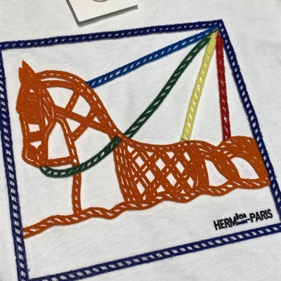 市场上装-T恤-欧货T恤