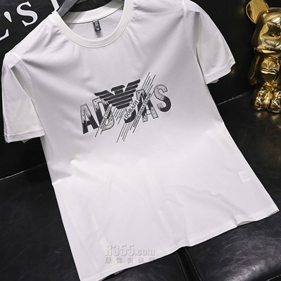 市场上装-T恤-欧货T恤