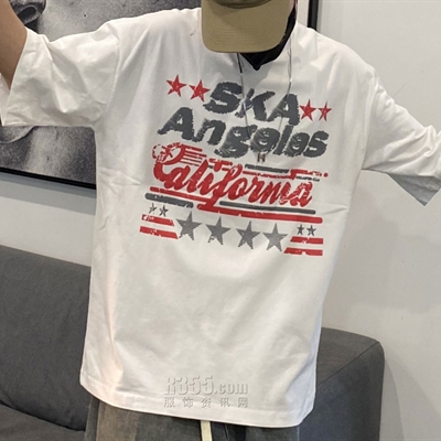 市场上装-T恤-电商T恤