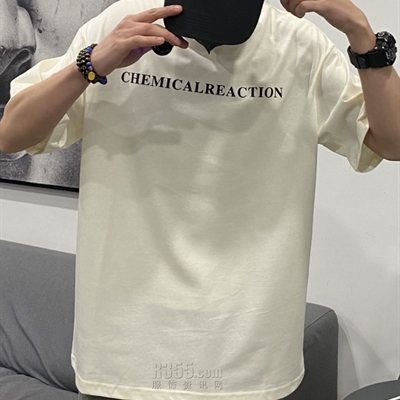 市场上装-T恤-电商T恤