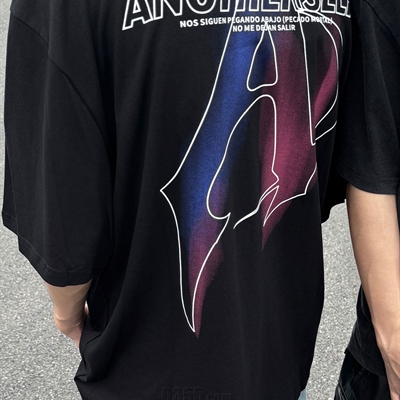 市场上装-T恤-电商T恤