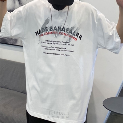 市场上装-T恤-电商T恤