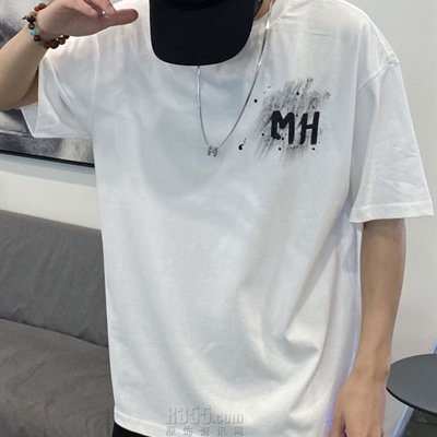 市场上装-T恤-电商T恤