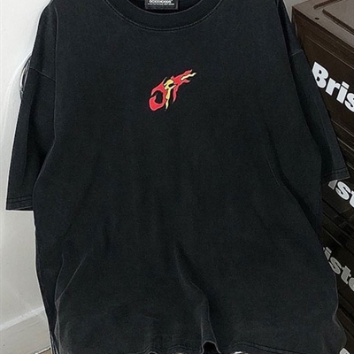 市场上装-T恤-欧货T恤