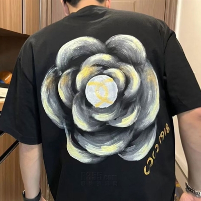 市场上装-T恤-欧货T恤