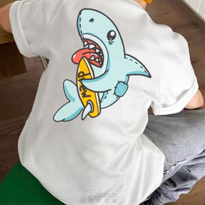 市场上装-T恤-电商T恤