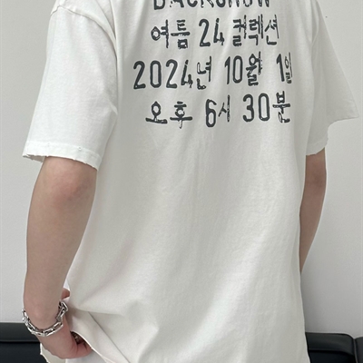 市场上装-T恤-电商T恤