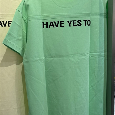 市场上装-T恤-电商T恤