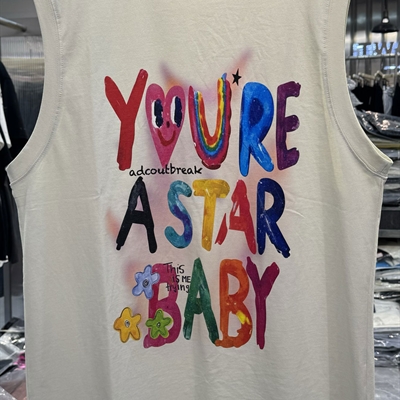 市场上装-T恤-电商T恤