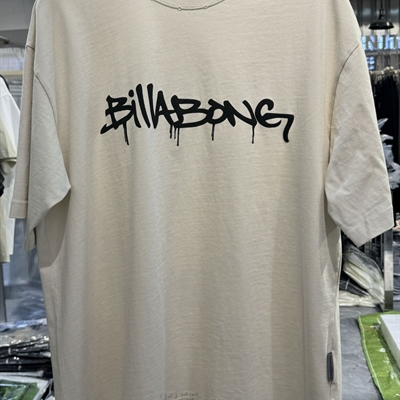 市场上装-T恤-电商T恤