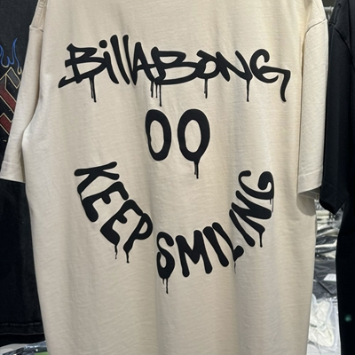 市场上装-T恤-电商T恤