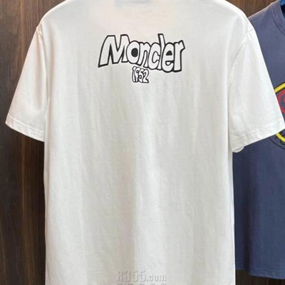 市场上装-T恤-欧货T恤