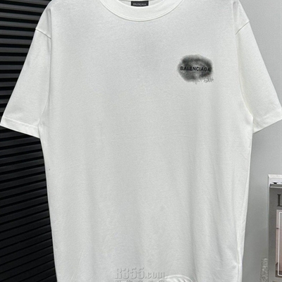 市场上装-T恤-欧货T恤