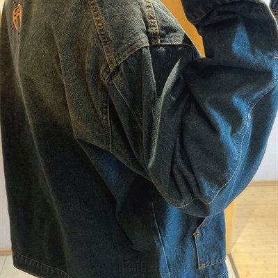 市场上装-夹克-休闲夹克